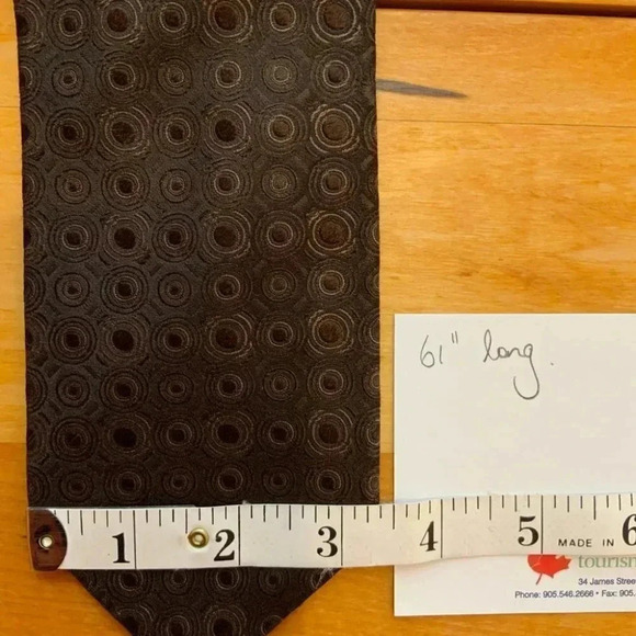 2/$30 VINTAGE Italian Brown Geometric Woven Silk Tie - Picture 5 of 7